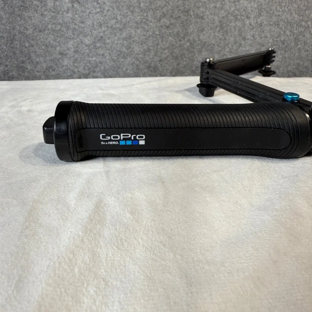 GoPro 3-Way Grip Arm Tripod Versatile Camera‎ Mount Vlogging Handle Authentic